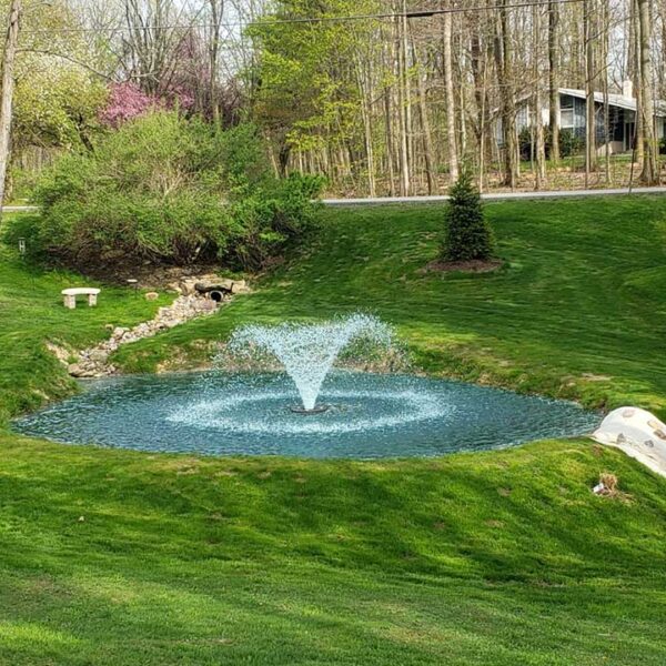 Vanguard 3/4 HP Typhoon Floating Aerator - 115V or 230V